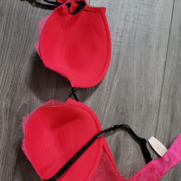 Victoria's secret bra - Picture 5 of 7